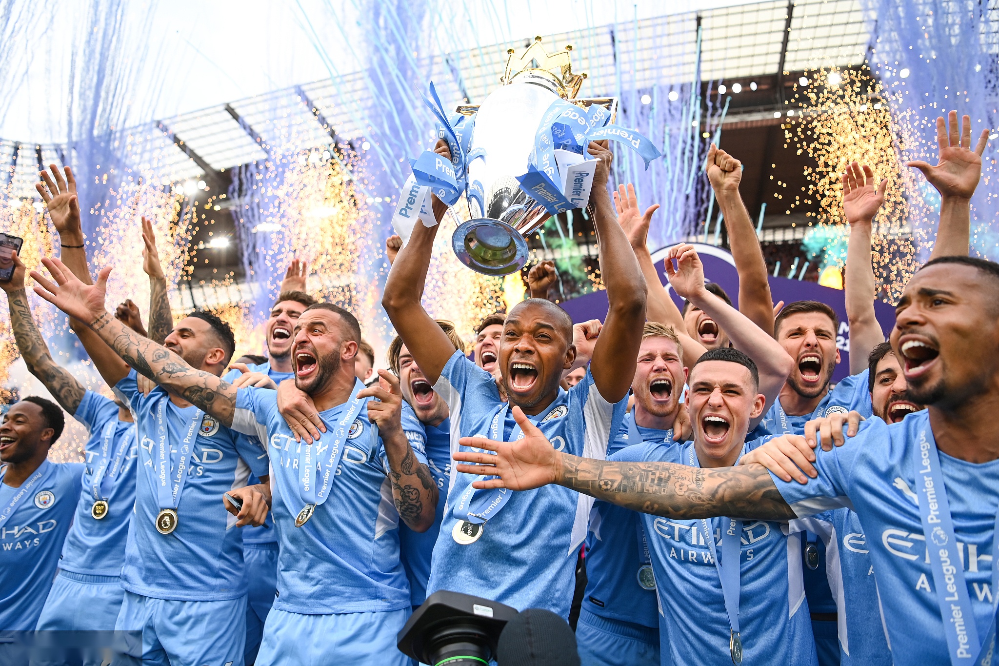 正在面临着 正在面临着