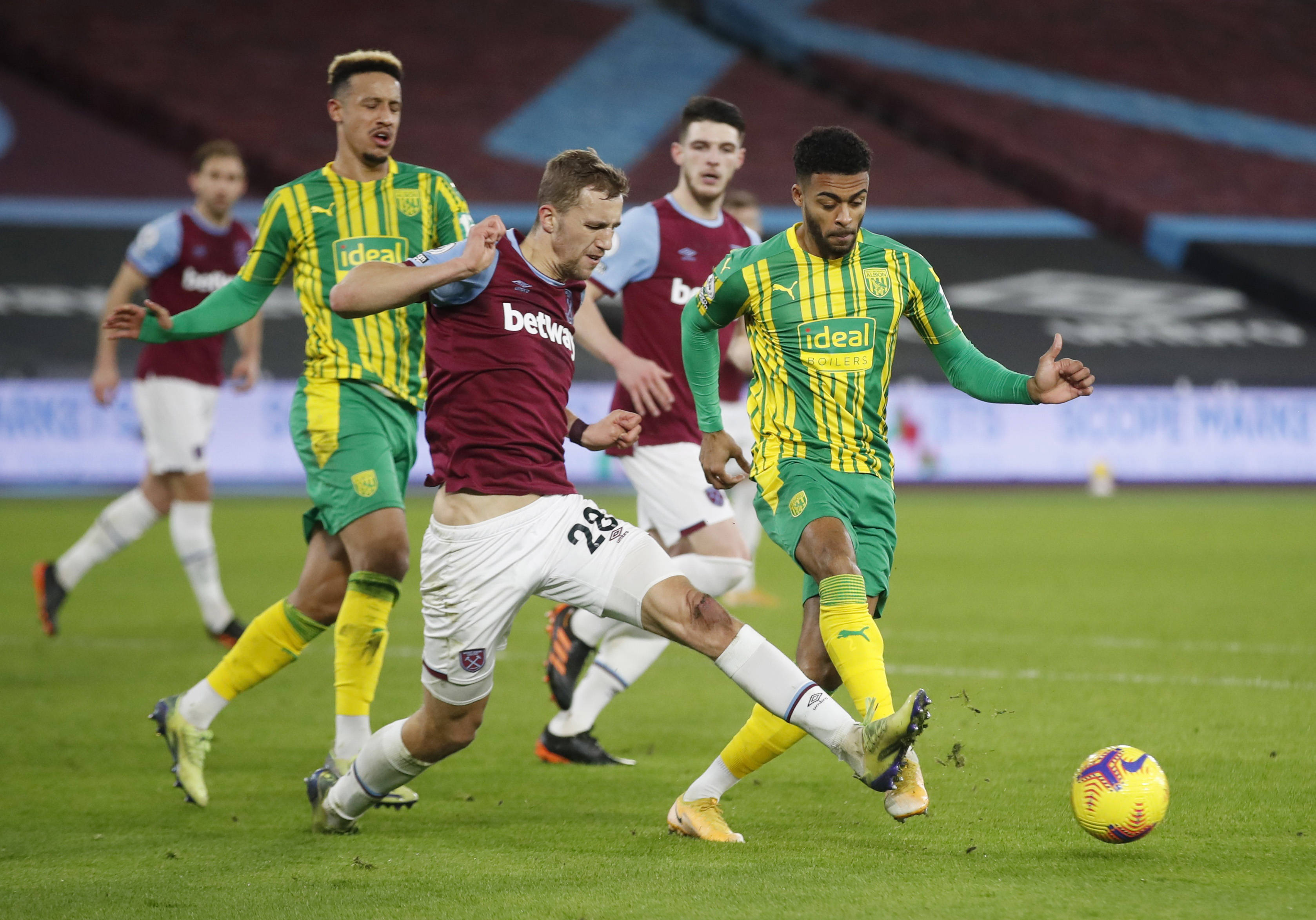 乏力阿森纳上赛季下半程19轮只丢8分，而本赛季才8轮已丢9分.